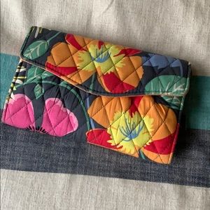 NWOT Vera Bradley Jazzy Blooms Crossbody Wallet